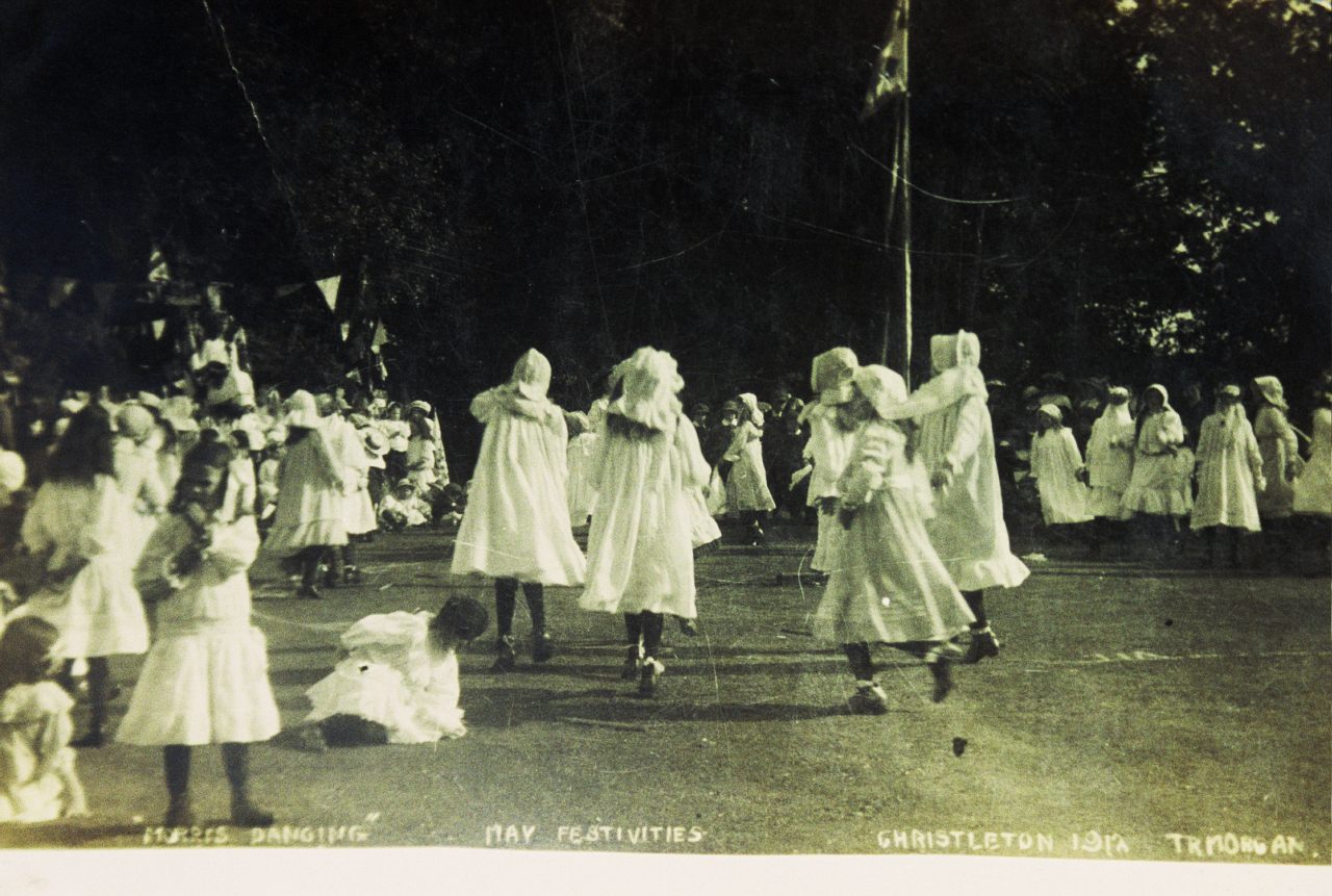 Morris Dancing 1912