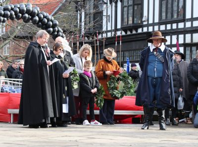 Wrreath laying ceremony Holly Holy Day 2019