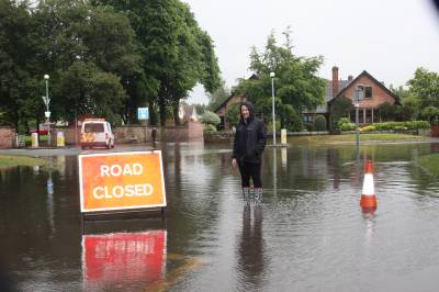  Flooding in Village Road 