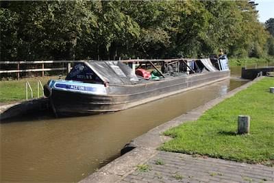  Working boat at Christleton Lock 