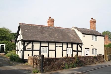 The Old Farm, Christleton