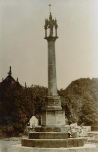  The old war memorial in the village of Christleton 