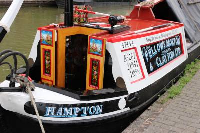  Canal Boat - Hampton 