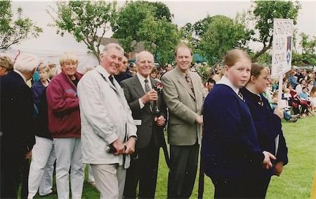  Phil with Les George, Geoff Lawson and Marian Jones in the Fete Parade 2000 